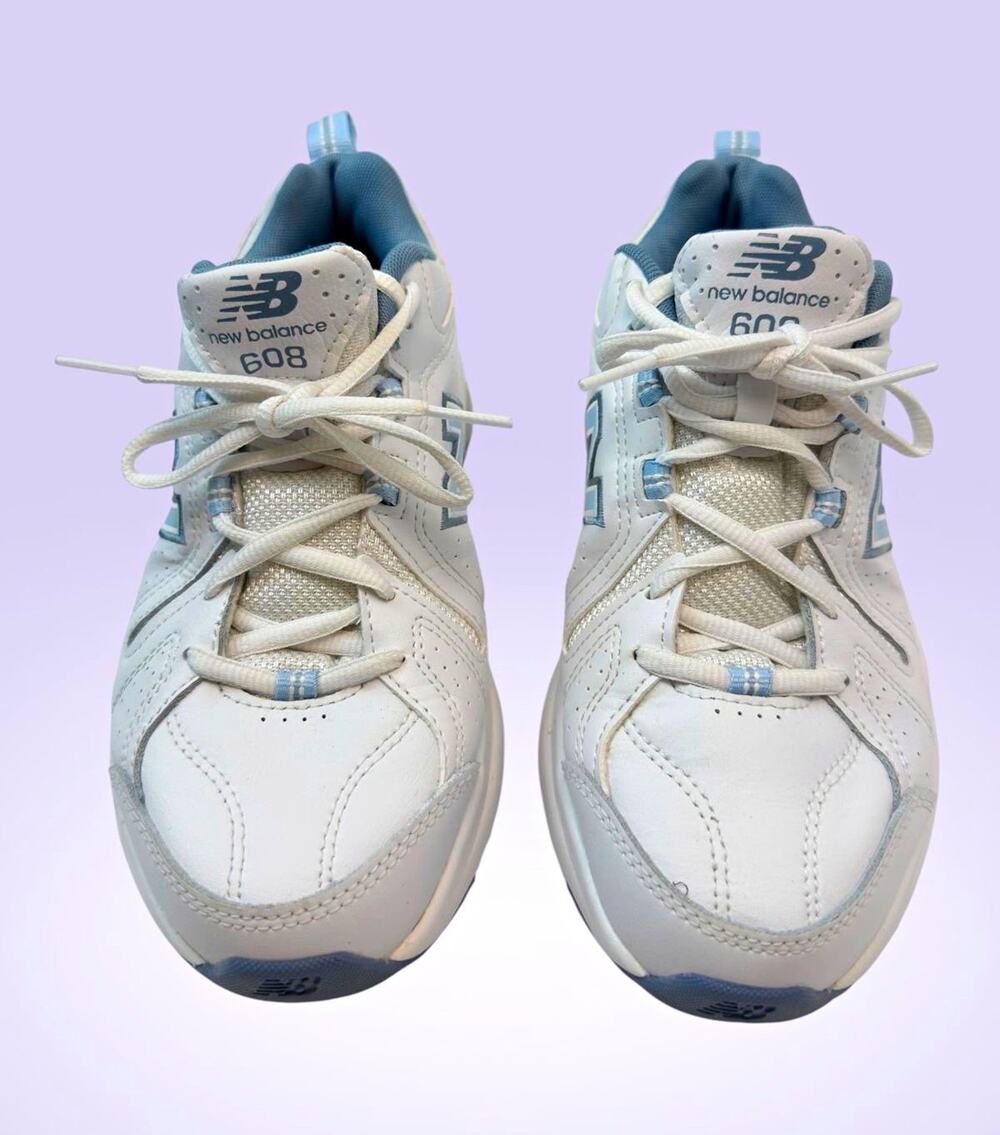 New Balance 608v5 Women’s Leather Lace-Up Low Top Sneakers White/Light Blue